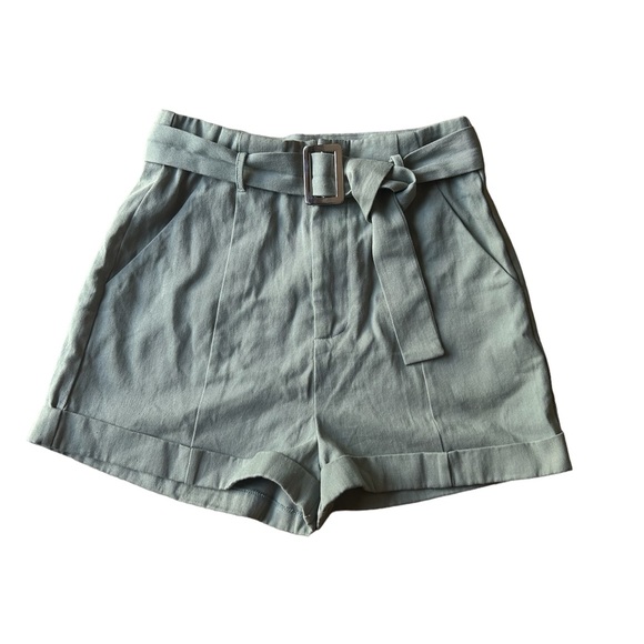 nasty gal mint shorts with belt - Picture 1 of 3